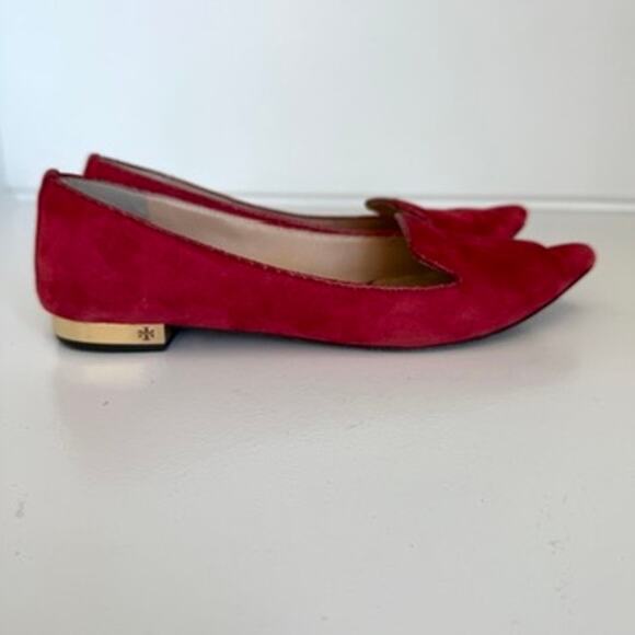 Tory Burch Pointed Toe Flats Raspberry Suede Gold Heel Logo Balletcore 6.5M - Picture 2 of 11